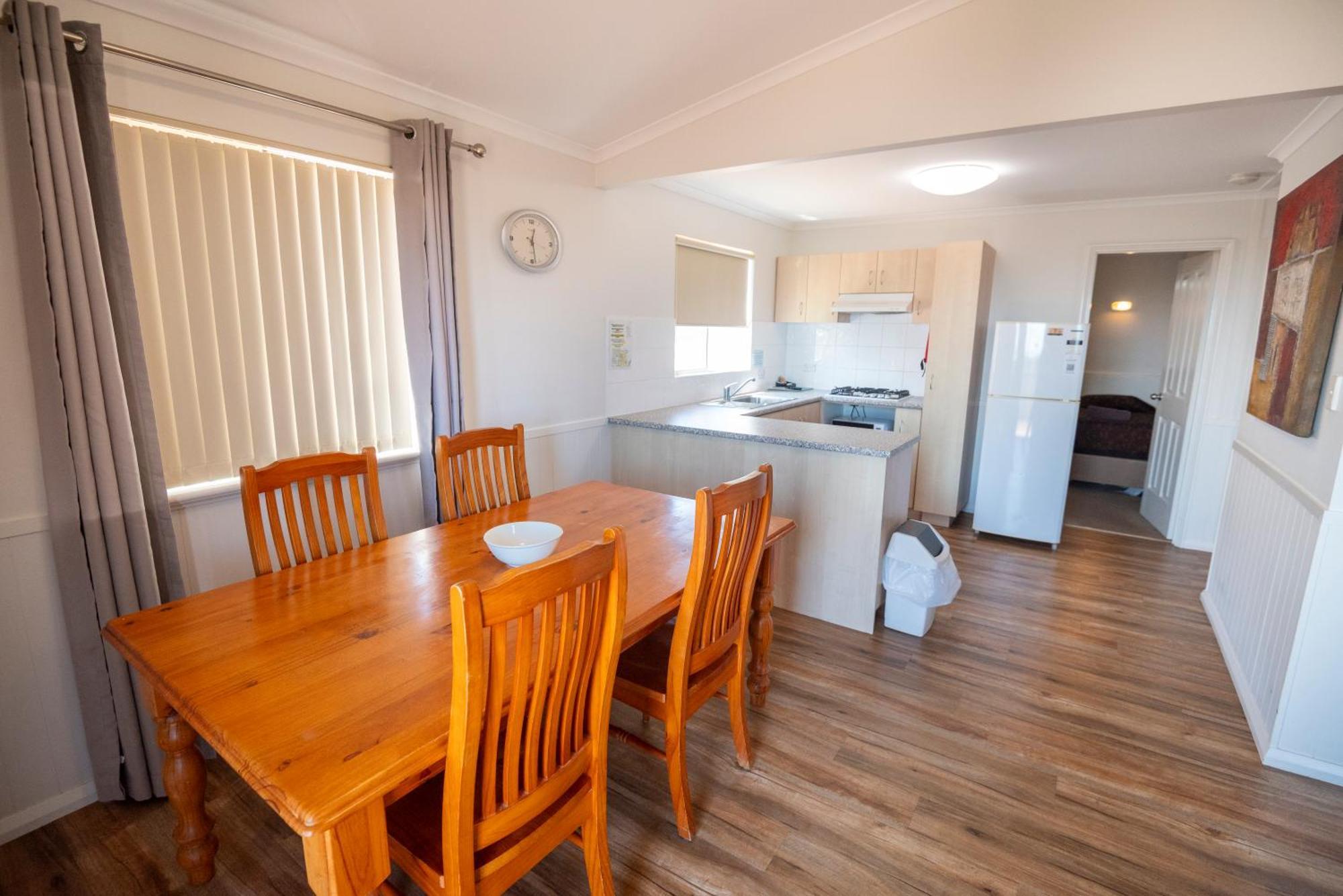 Belair Gardens Caravan Park Geraldton Exteriör bild