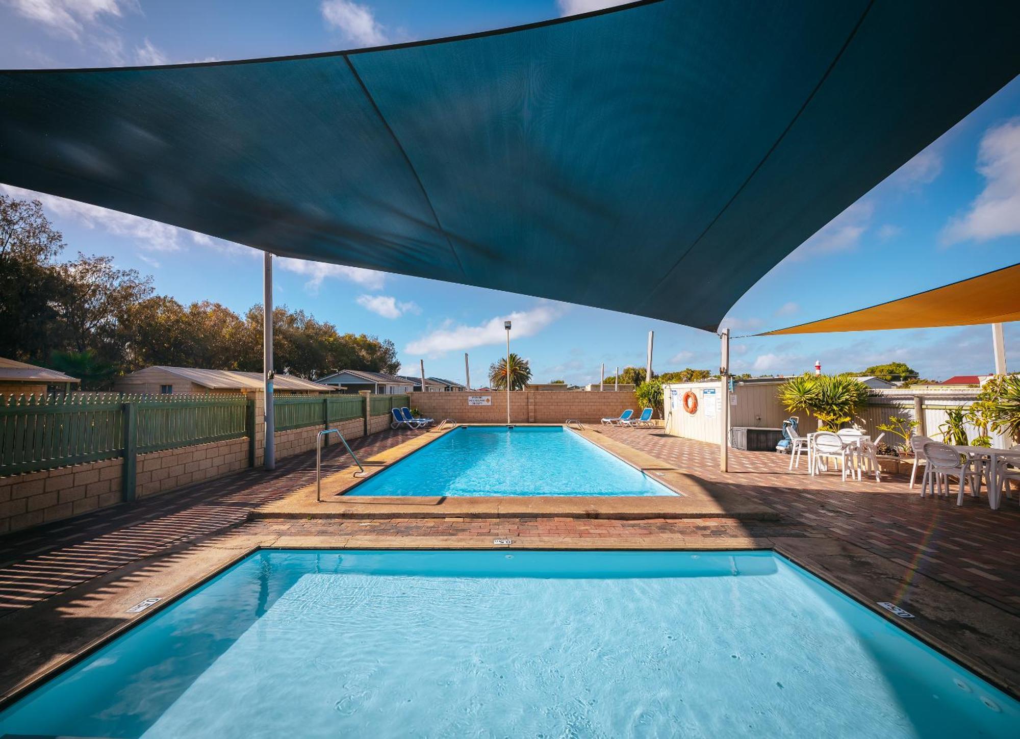 Belair Gardens Caravan Park Geraldton Exteriör bild